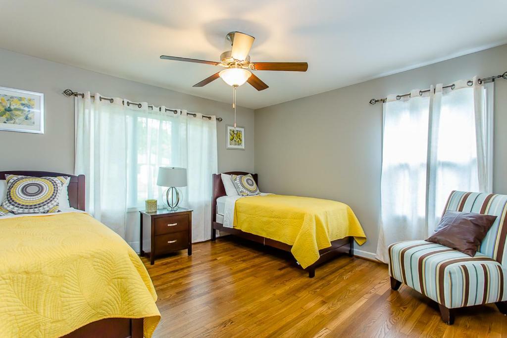 The Blue Door Bungalow - Luxury Home Downtown Houston Exteriér fotografie